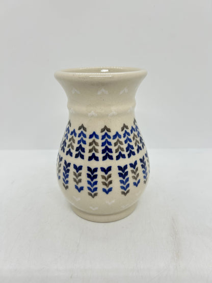 Ribbed Vase - 002 - U3