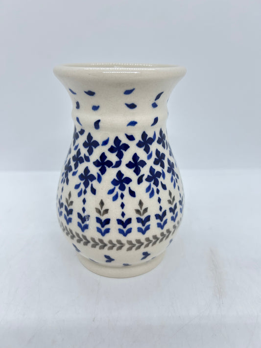 Ribbed Vase - 005 - U3