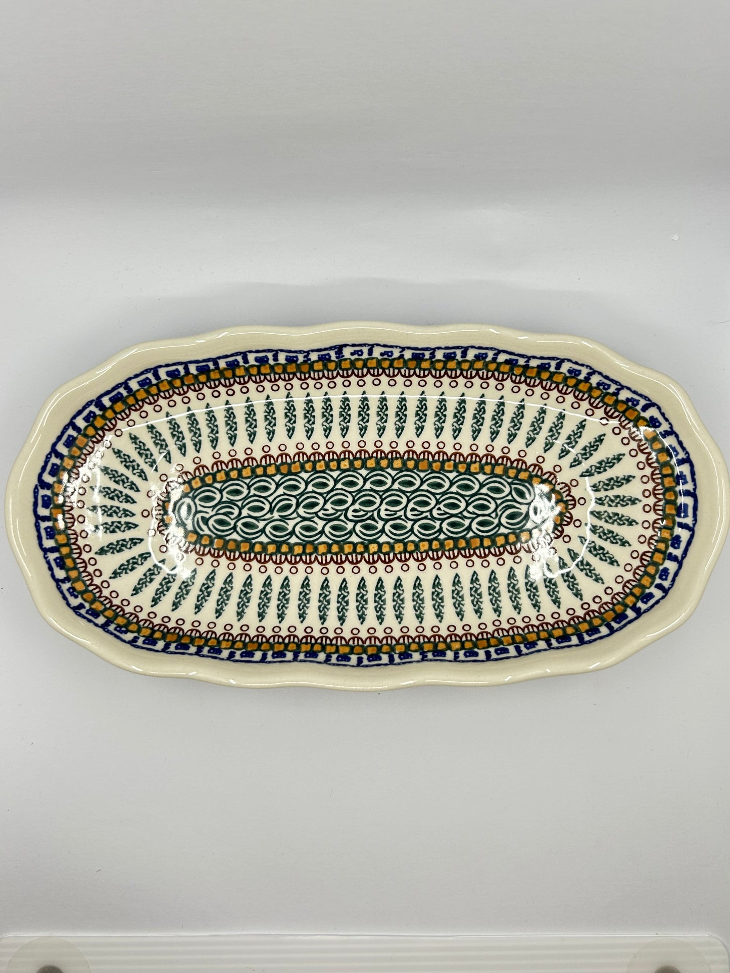 Tray ~ Scalloped Oval ~ 6.25 x 12.5 inch ~ 0192 - T4!