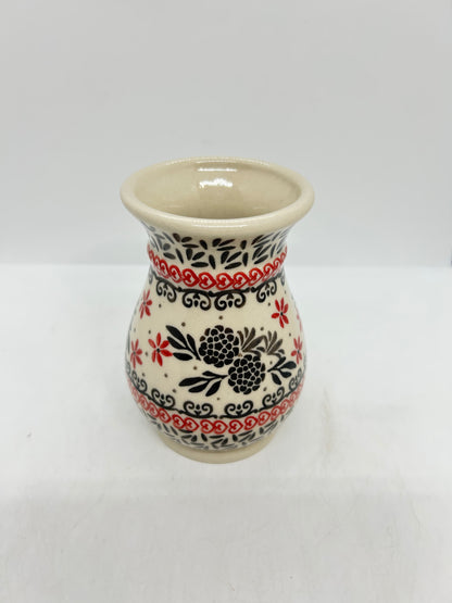 Ribbed Vase - 011 - U3