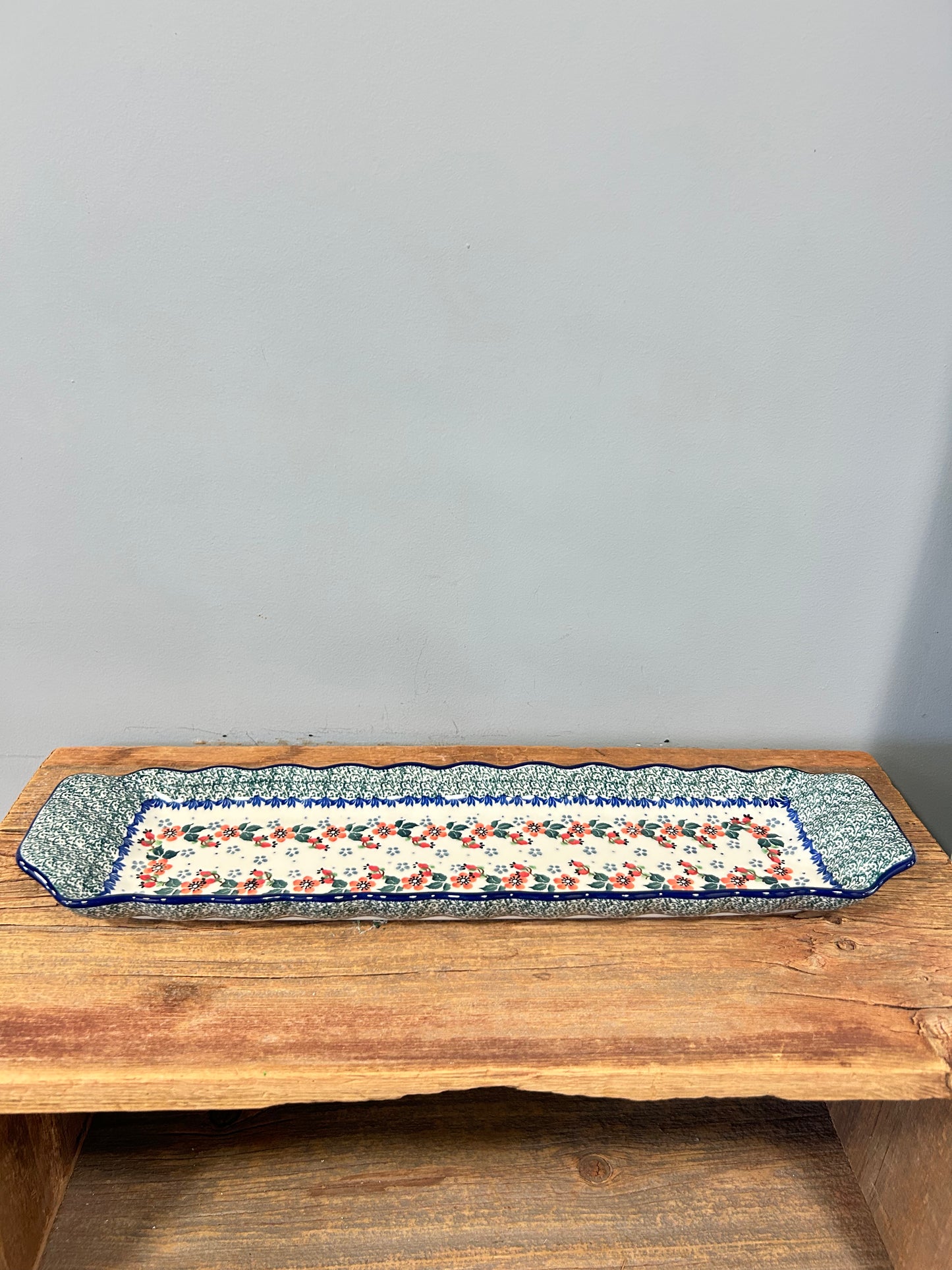 Tray ~ Scalloped Oval ~ 5.5" x 20.25" ~ 2103X - T4!