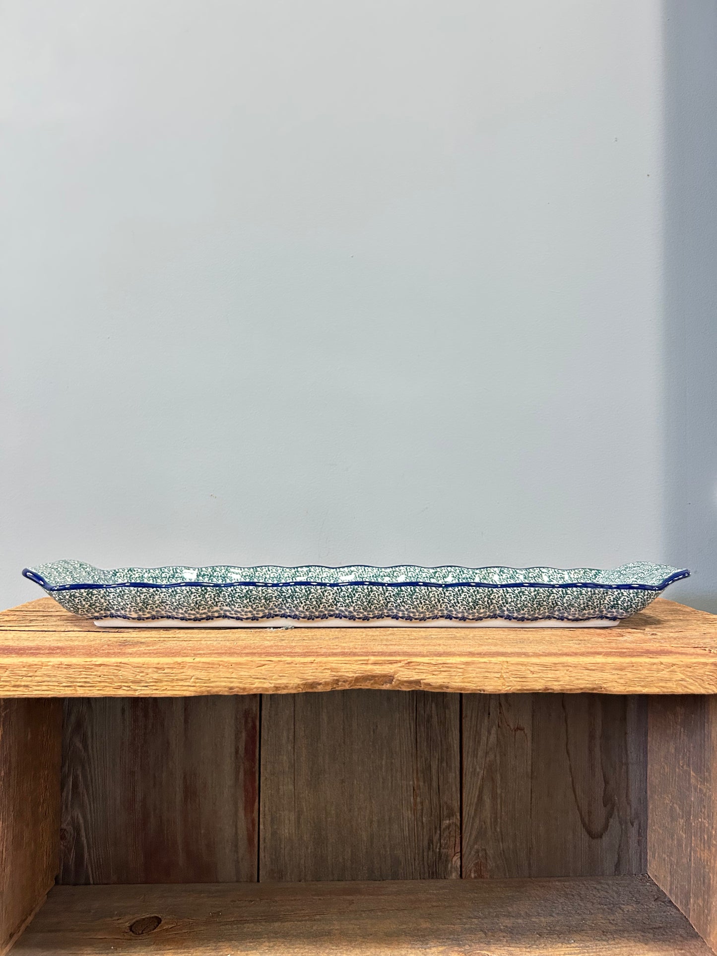 Tray ~ Scalloped Oval ~ 5.5" x 20.25" ~ 2103X - T4!