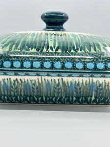 Baker ~ Covered Casserole ~ 8"W x 10.25"L ~ U0803 ~ U4!