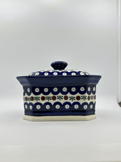 Covered Container ~ 4"H x 4"W x 6"L ~ 0070X ~ T3!