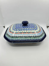 Load image into Gallery viewer, Baker ~ Covered Casserole ~ 8&quot;W x 10.25&quot;L ~ U5198 ~ U3!