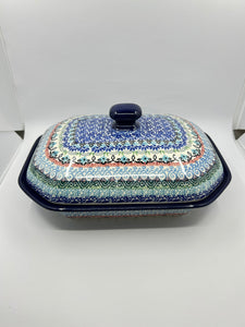 Baker ~ Covered Casserole ~ 8"W x 10.25"L ~ U5198 ~ U3!