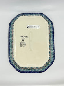 Baker ~ Covered Casserole ~ 8"W x 10.25"L ~ U5198 ~ U3!