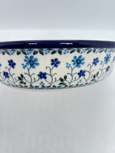 Baker ~ Round w/ Handles ~ 8 inch ~ 2785X - T4!