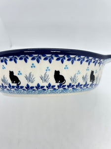 Baker ~ Round w/ Handles ~ 8 inch ~ 2855X - T4!