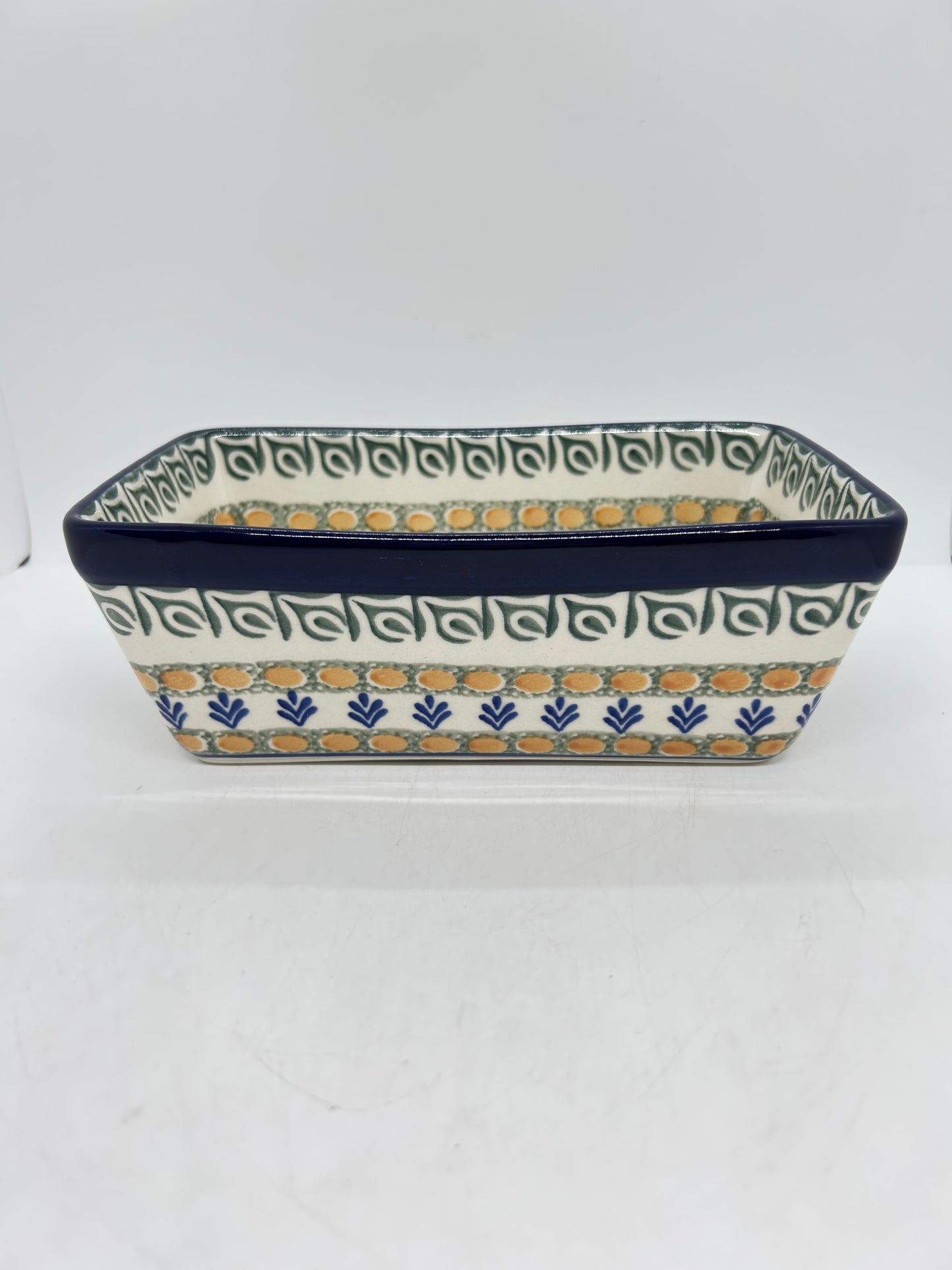 Baker ~ Loaf Pan ~  8”L x 4.5”W x 3”H - 0015X - T1!