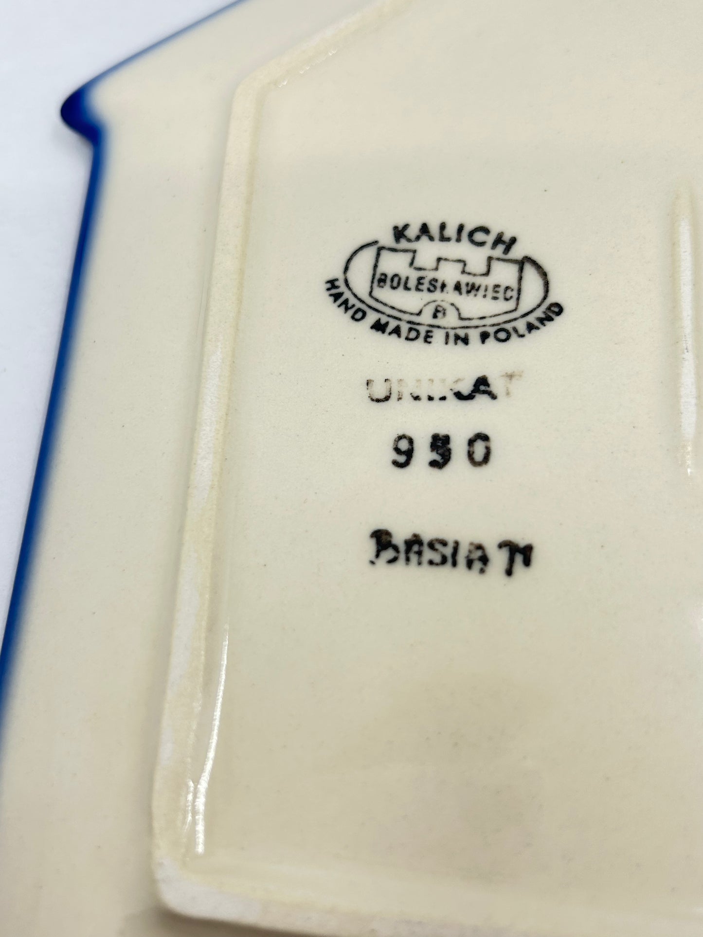 Pottery Misfit - House Plate - A930