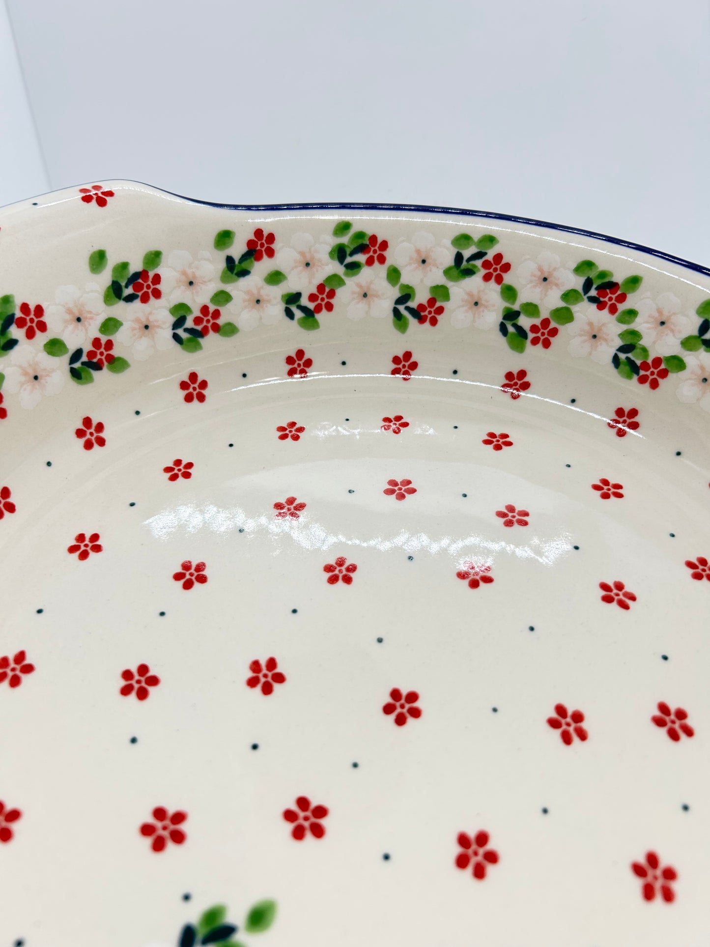 417 ~ Baker ~ Round w/ Handles ~ 10" - 2352X - T3!