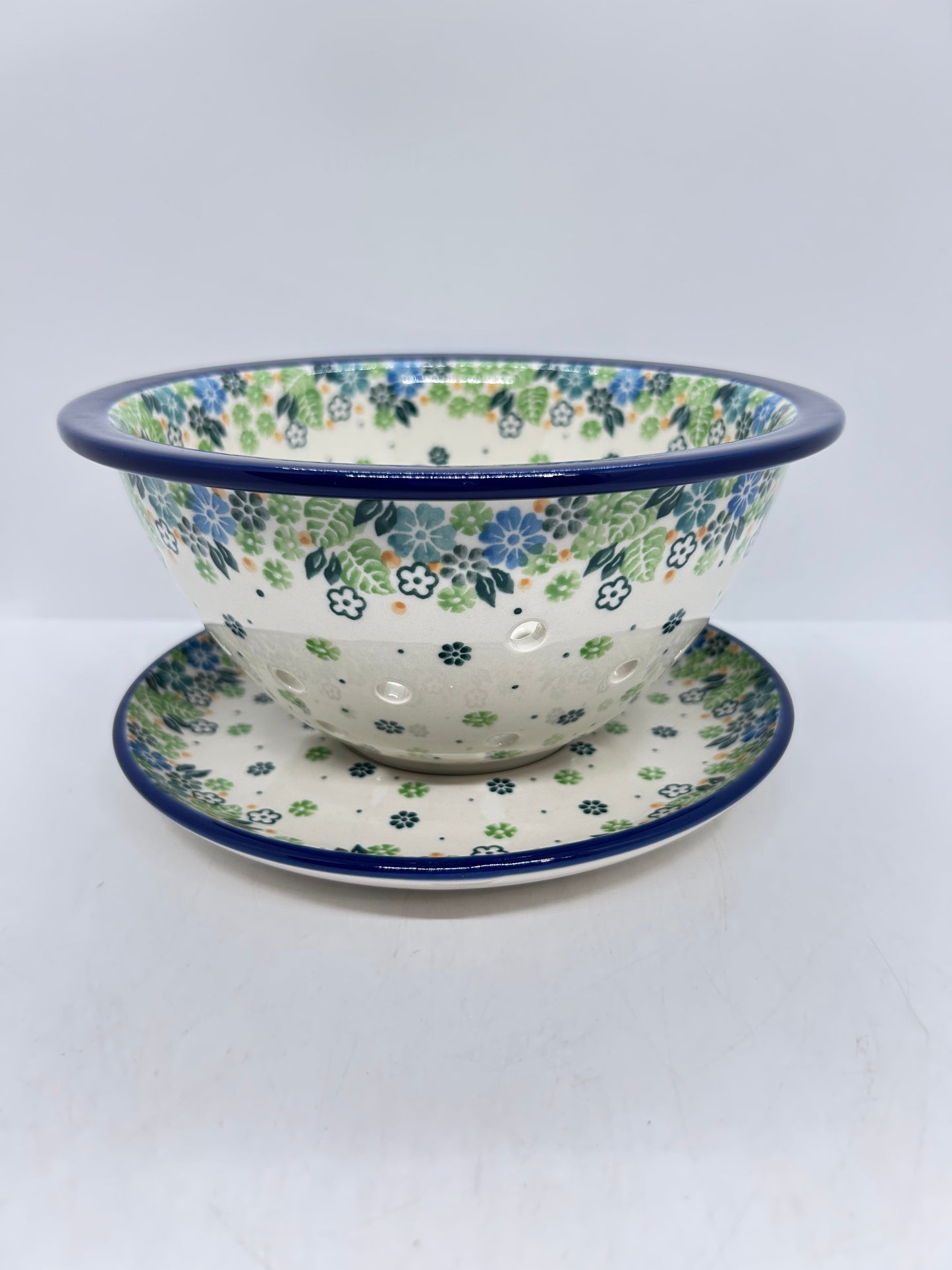 Berry Bowl w/ Saucer ~ 8W ~ 2064X - T3!