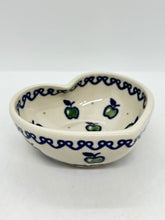 Load image into Gallery viewer, Heart Bowl - 0015