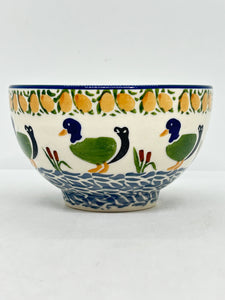 Pedestal Bowl - P323