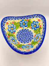 Load image into Gallery viewer, 3 Point Star Bowl - A1007 - A1