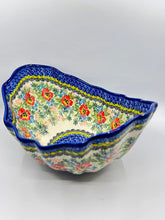 Load image into Gallery viewer, Wavy Oval Serving Bowl - A553