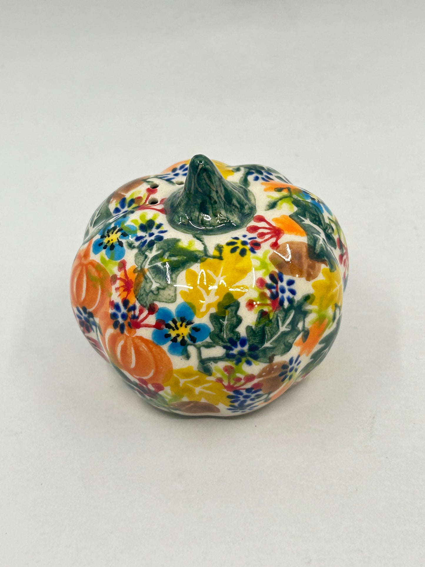 Pumpkin Salt and Pepper Shaker - U1-666