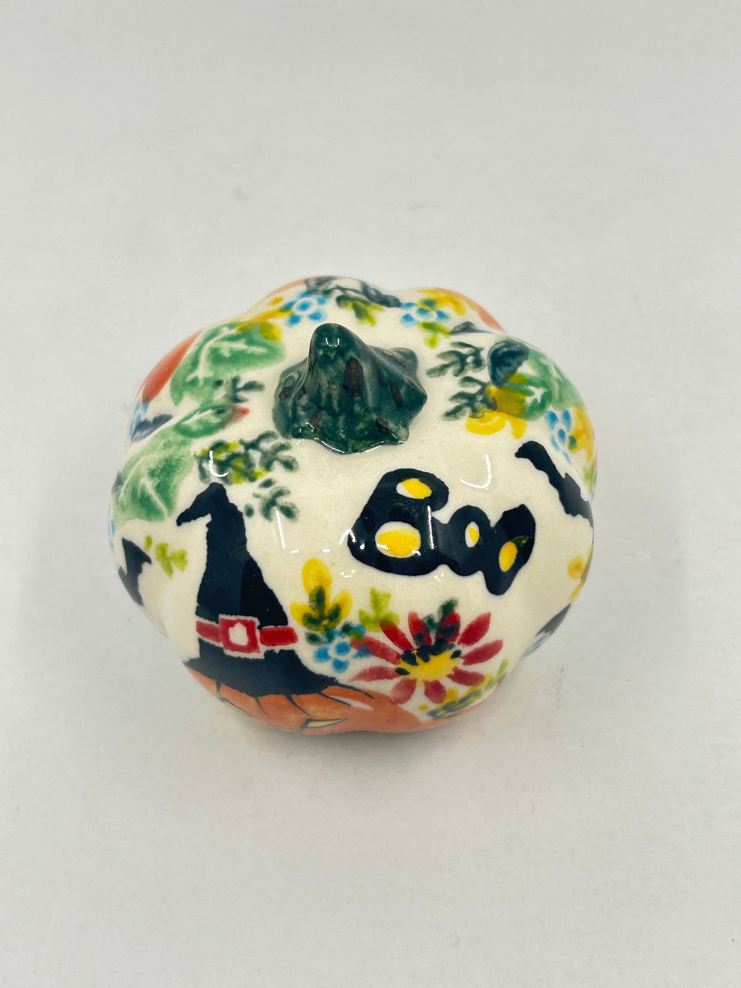 Pumpkin Figurine - U1-675