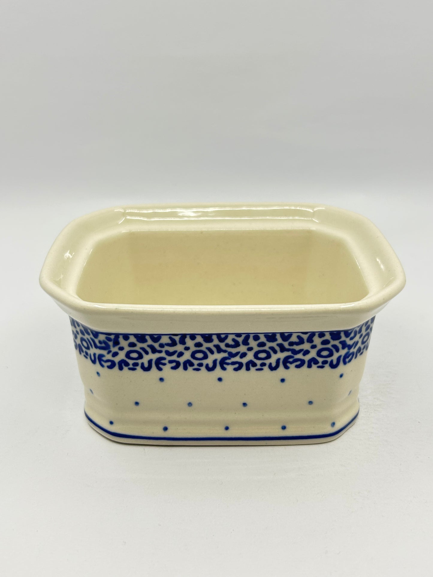 Pottery Misfit - Covered Container ~ 3.25H x 3.5W x 4.5L ~ 0056 - T1!