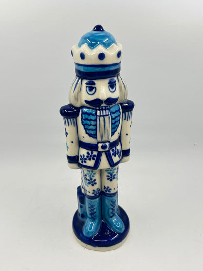 Nutcracker - T-023