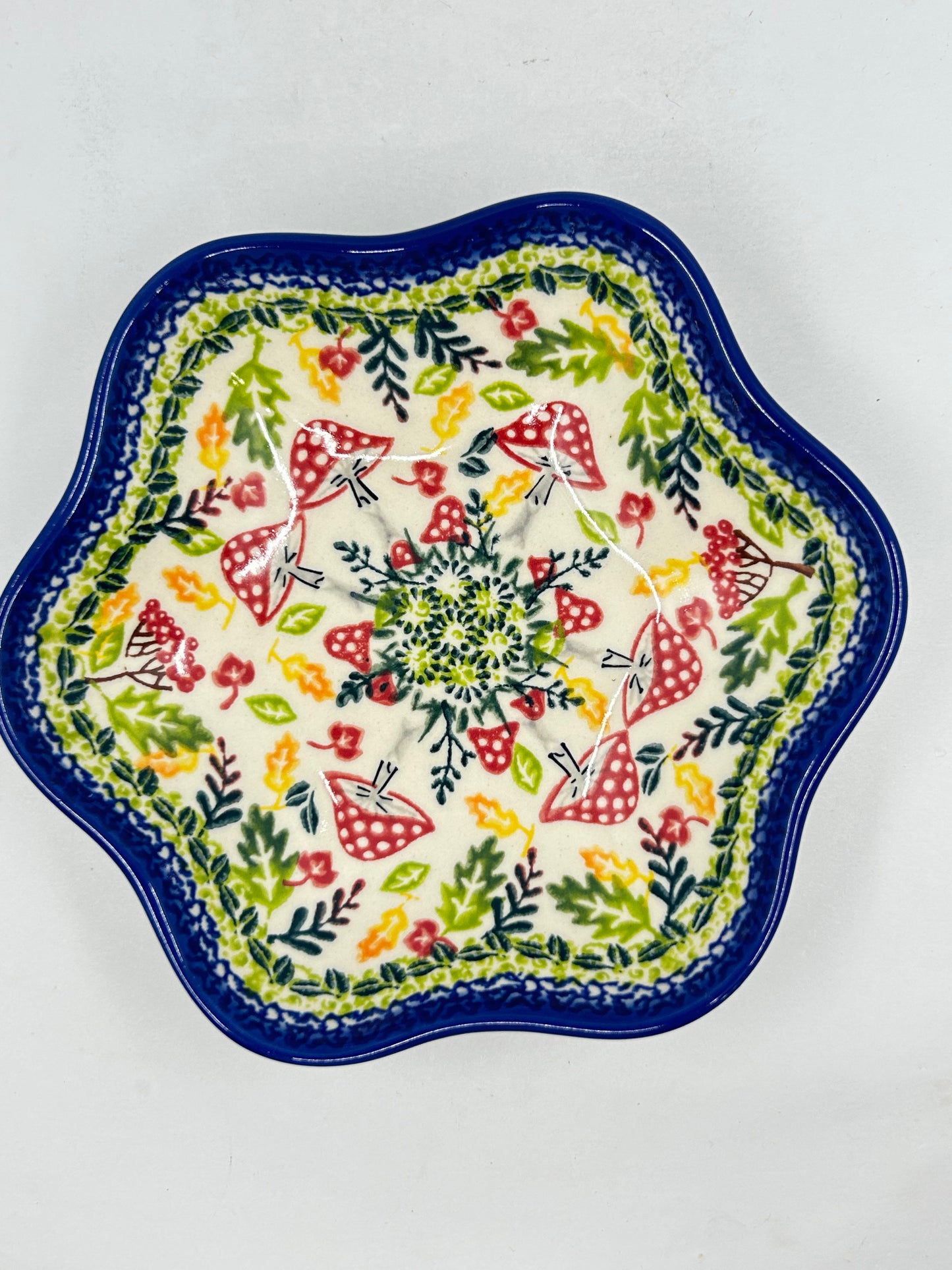 Flower Shaped Bowl - U1-763