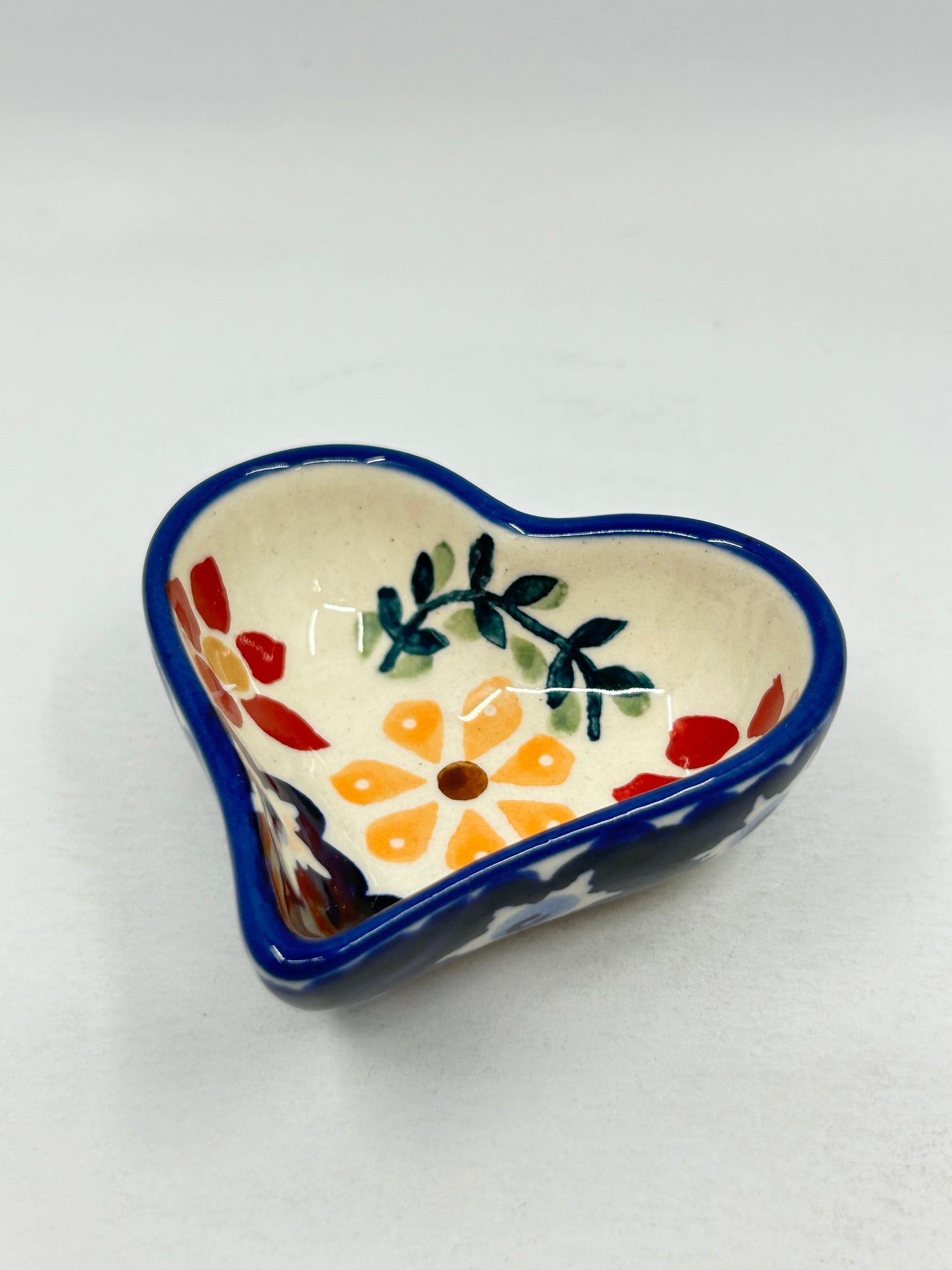 Heart Saucer - JS72