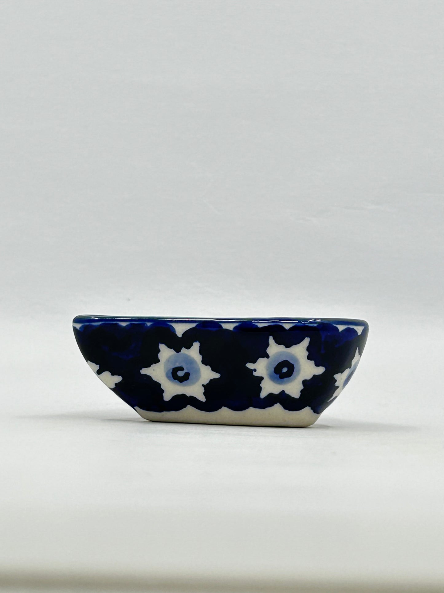 Heart Saucer - JS72
