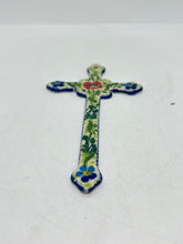 Load image into Gallery viewer, Narrow Kalich Cross - Green and Red Rose