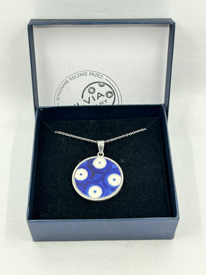 Sylvia Round Necklace with Chain - Traditional Dot
