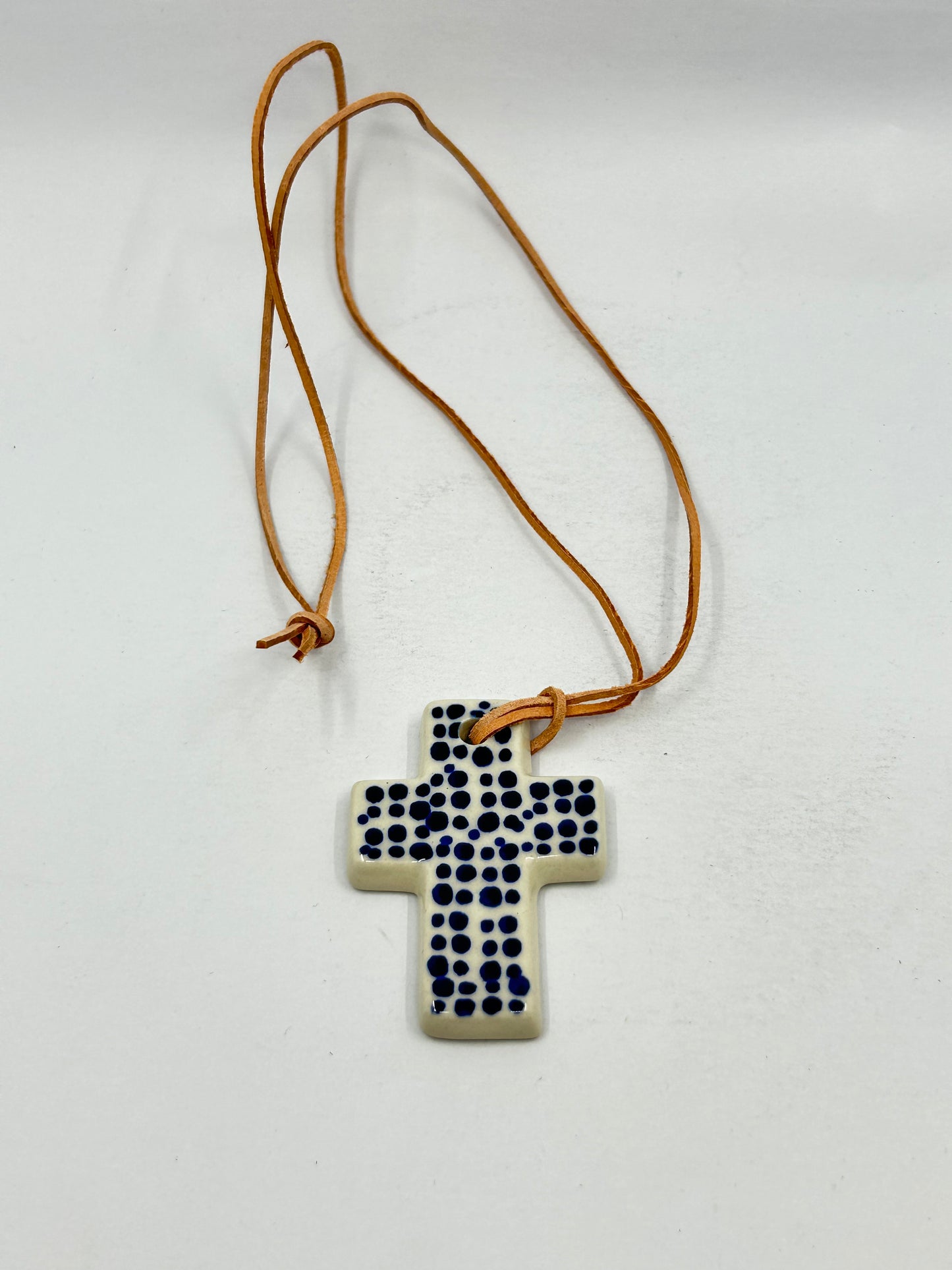 Manufaktura Cross Necklace - Modern Dot