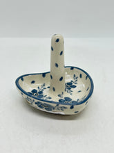 Load image into Gallery viewer, Ring Holder ~ 2374* ~ T3!