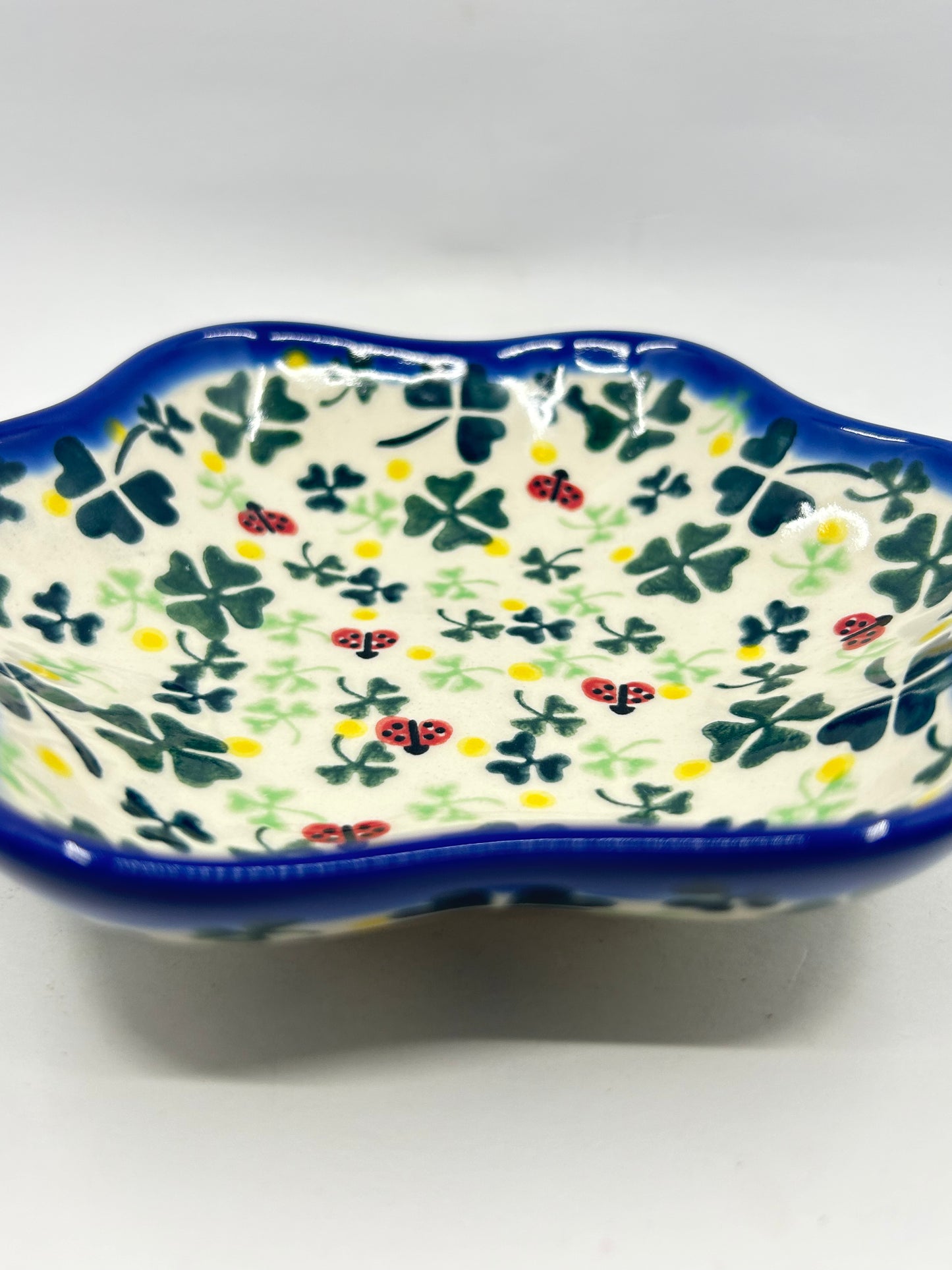 Flower Shaped Bowl - C-079