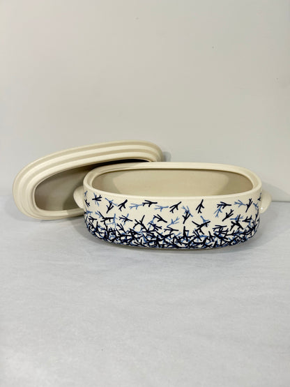 Oval Covered Baker ~ JZ74