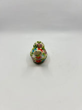 Load image into Gallery viewer, Little Hanging Bird Ornament - Colorful Daisy