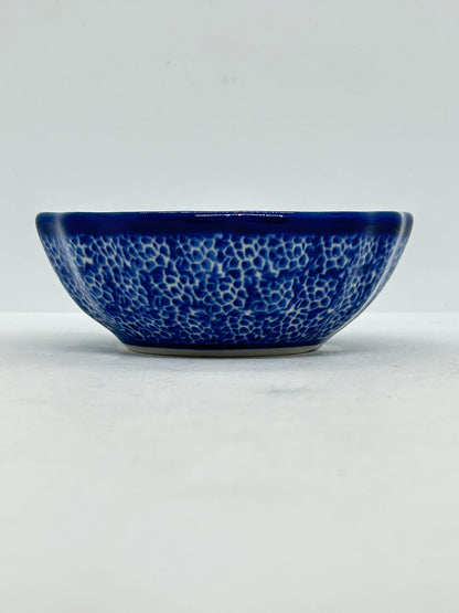 Scalloped Bowl - A922 - A1