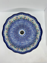 Load image into Gallery viewer, Baker ~ Bundt Pan ~ 2913X ~ T4!