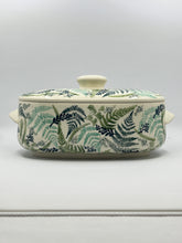 Load image into Gallery viewer, Second Quality Oval Covered Baker ~ GZ39