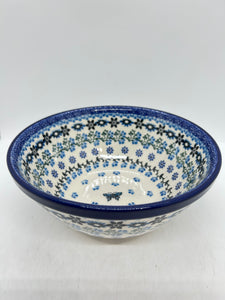 Bowl ~ Nesting ~ 7.75 W ~ 1939X - T1!