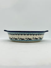 Load image into Gallery viewer, 141 Baker ~ Round w/ Handles ~ 8 inch ~ 2152X - T1!