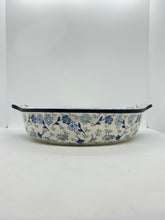 Load image into Gallery viewer, 417 ~ Baker ~ Round w/ Handles ~ 10&quot; - 2885X - T3!