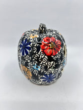 Load image into Gallery viewer, A446 Small Pumpkins D66