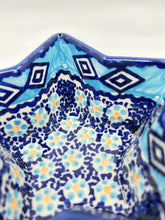 Load image into Gallery viewer, Pottery Misfit - Small Star Bowl - 0DHR