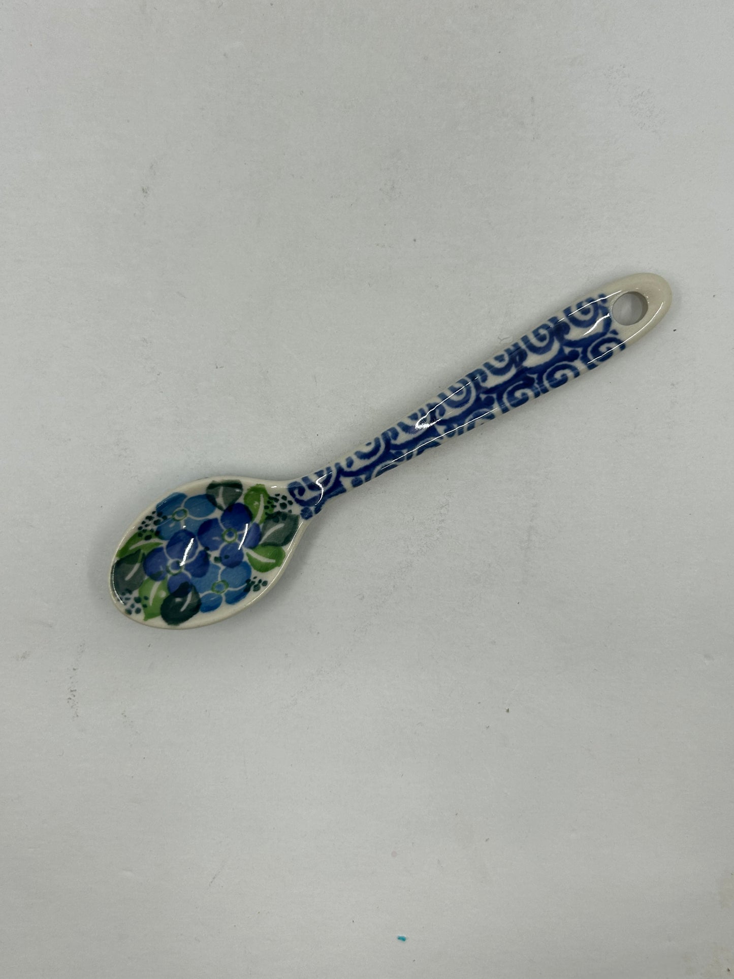 592 ~ Spoon ~ Small ~ 5.25"  ~ 1417 - T3*