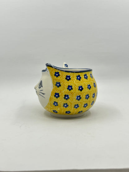 H16 Cat Cup & Saucer ~ 242X - T3*