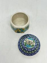 Load image into Gallery viewer, Mini Pretzel Box ~ Small - U5106 - U3!
