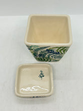 Load image into Gallery viewer, Square Flower Pot  - GZ39