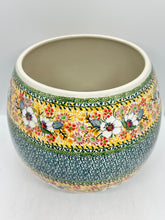 Load image into Gallery viewer, Large Round Vase ~ U4932 - U5!