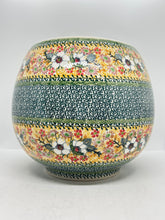 Load image into Gallery viewer, Large Round Vase ~ U4932 - U5!