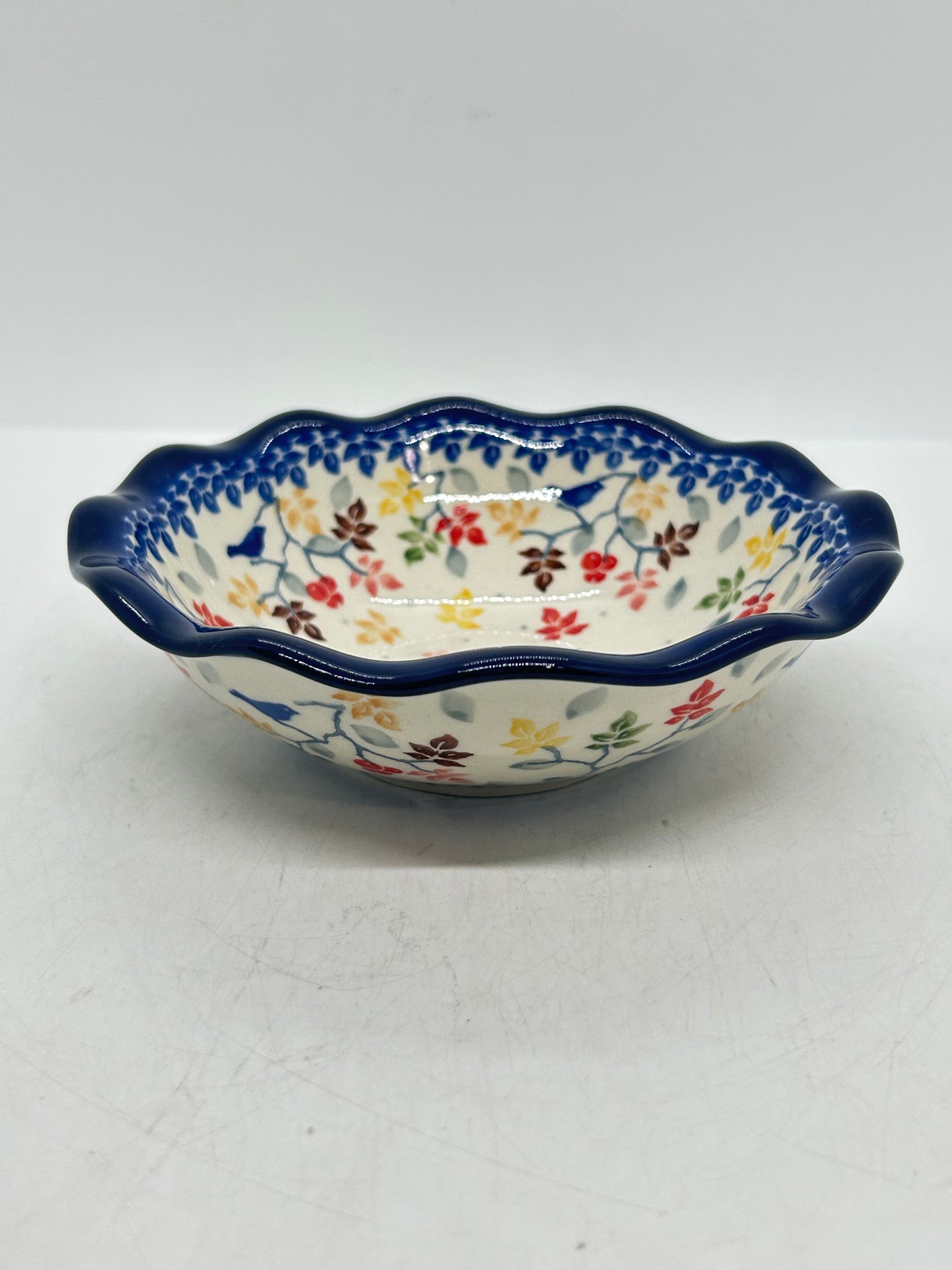 Scalloped Bowl ~ 6" ~ 3208X - T4!